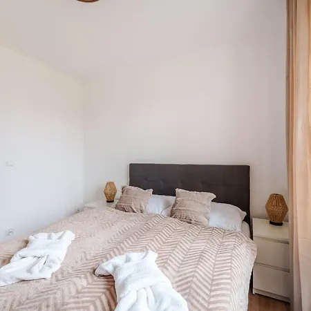 Artyleryjska, Apartments4u24pl