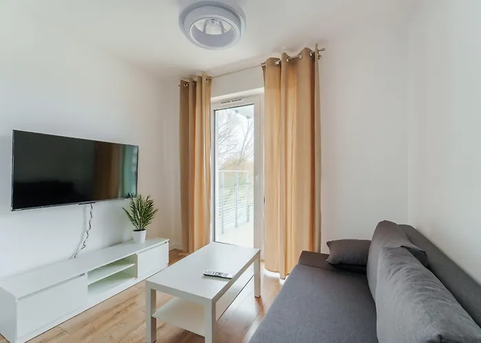 Artyleryjska, Apartments4u24pl Kolobřeh